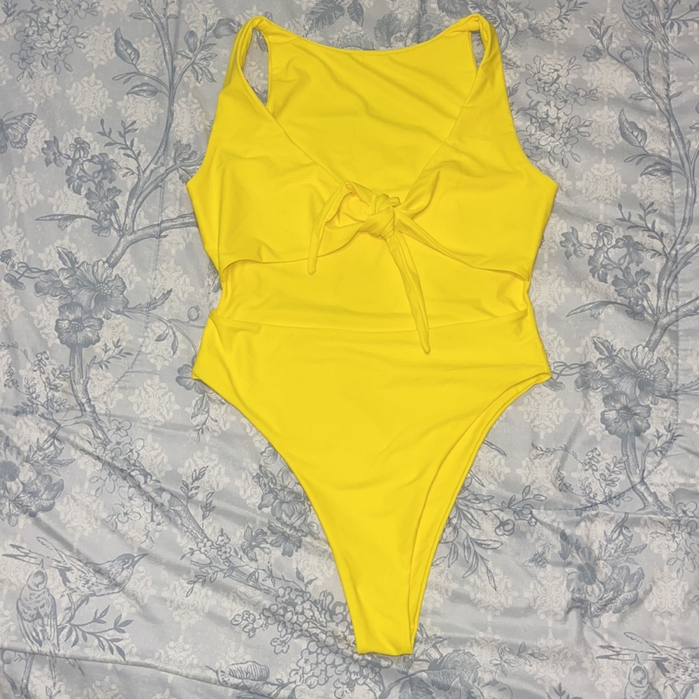 Sara swim